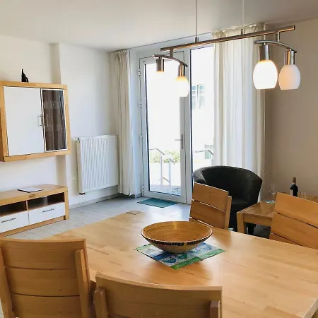 Haus Ischia Апартаменты *